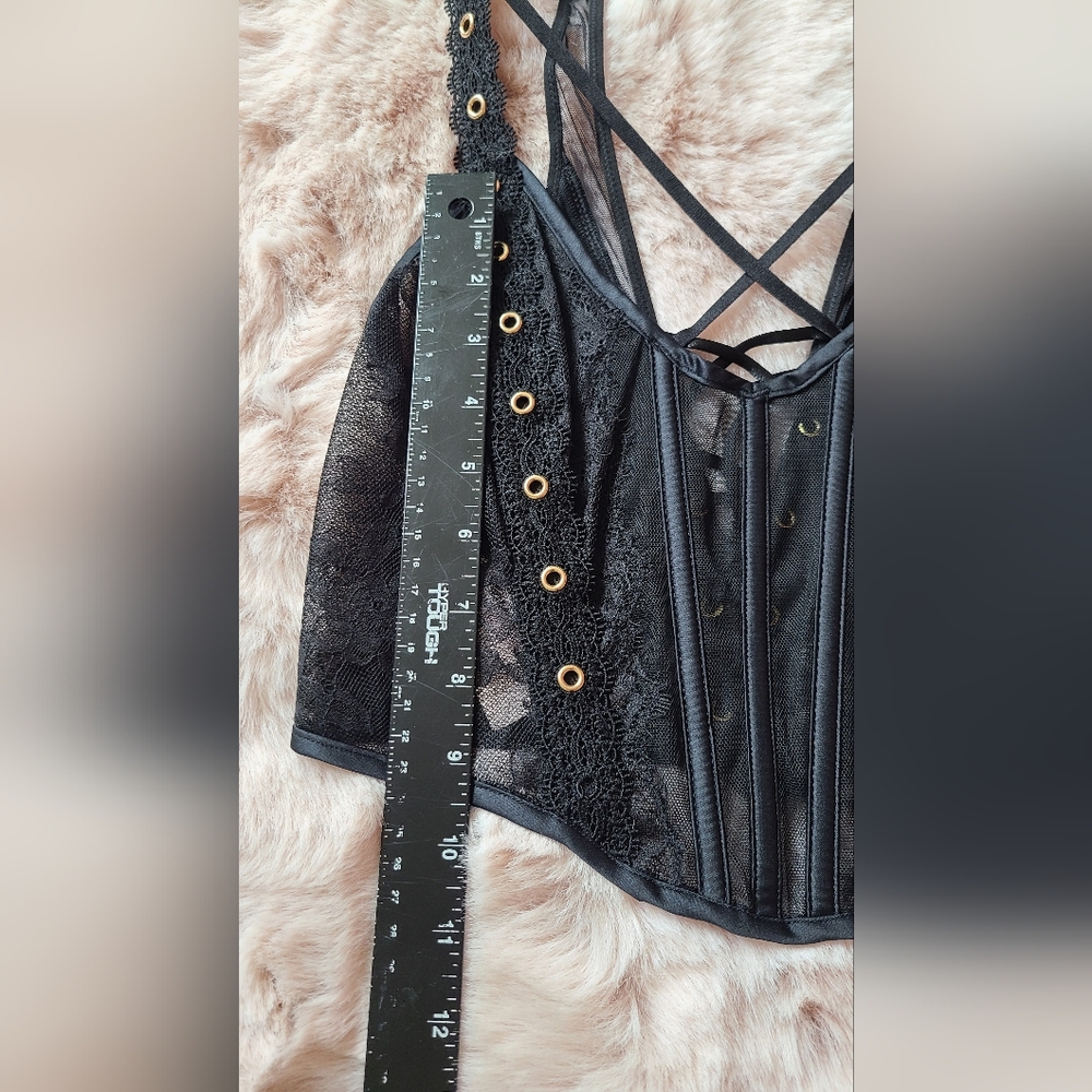 Victoria’s Secret Very Sexy Rose Lace & Grommet Strappy Corset Size S/DD NWT - Picture 7 of 10